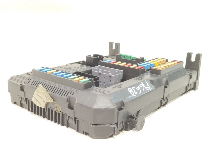 Recambio de caja reles / fusibles para citroën c4 cactus feel edition referencia OEM IAM 9807531680  