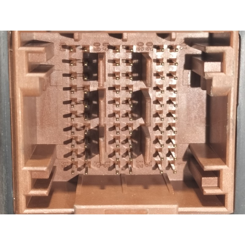 Recambio de caja reles / fusibles para citroën c4 cactus feel edition referencia OEM IAM 9807531680  