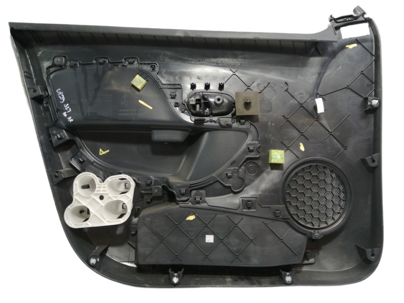 Recambio de guarnecido puerta delantera derecha para dacia sandero stepway ambiance referencia OEM IAM 809008927R 809103650R / 8