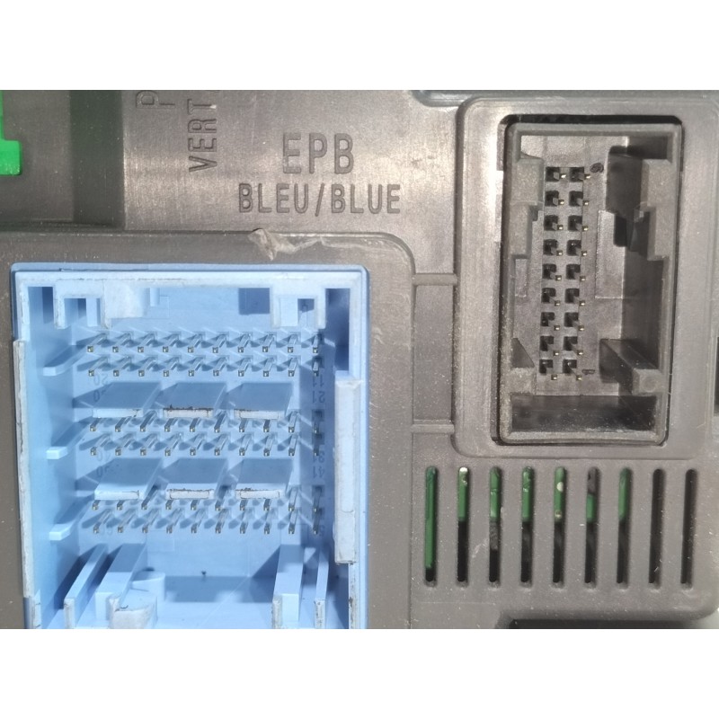 Recambio de caja reles / fusibles para citroën c4 cactus feel edition referencia OEM IAM 9807531680  