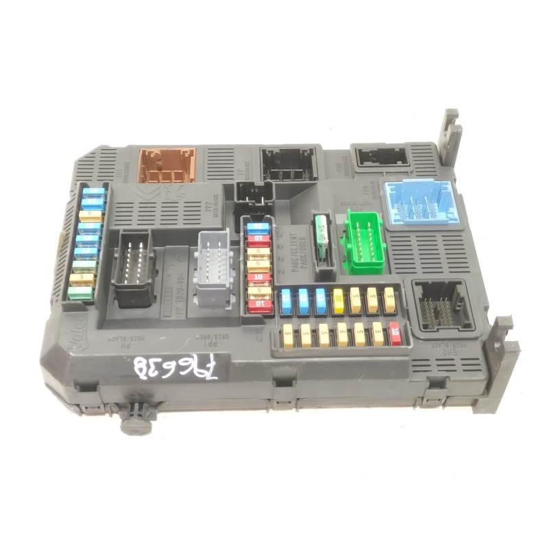 Recambio de caja reles / fusibles para citroën c4 cactus feel edition referencia OEM IAM 9807531680  