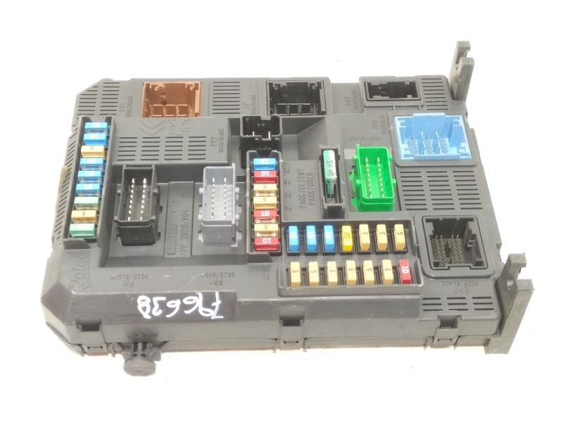 Recambio de caja reles / fusibles para citroën c4 cactus feel edition referencia OEM IAM 9807531680  