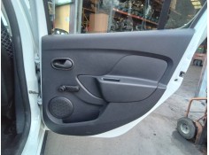 Recambio de guarnecido puerta trasera derecha para dacia sandero stepway ambiance referencia OEM IAM 829108667R 829A05153R 80908 2