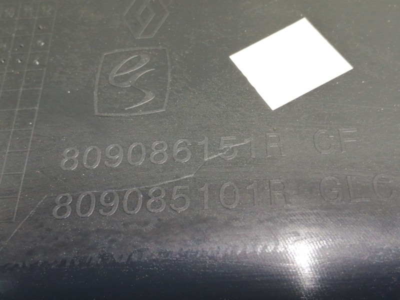 Recambio de guarnecido puerta trasera derecha para dacia sandero stepway ambiance referencia OEM IAM 829108667R 829A05153R 80908