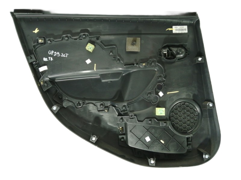 Recambio de guarnecido puerta trasera derecha para dacia sandero stepway ambiance referencia OEM IAM 829108667R 829A05153R 80908