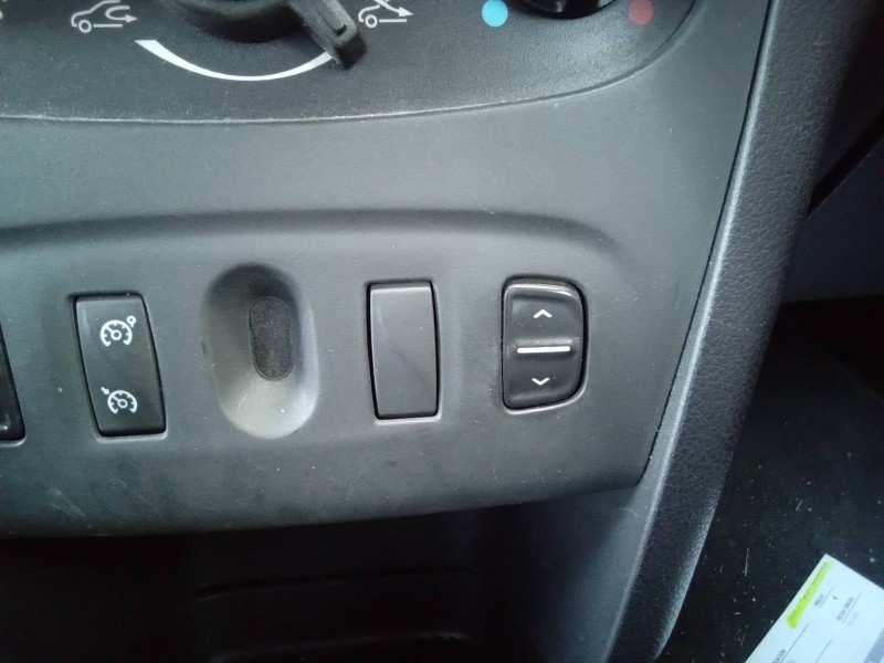 Recambio de mando elevalunas delantero derecho para dacia sandero stepway ambiance referencia OEM IAM 254214937R 10093716 