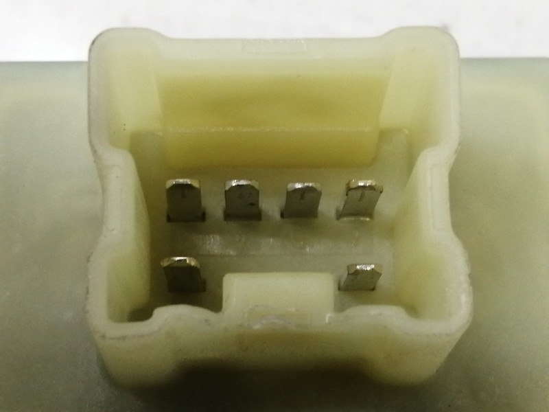 Recambio de mando elevalunas delantero izquierdo para dacia sandero stepway ambiance referencia OEM IAM 254214937R 10093716 