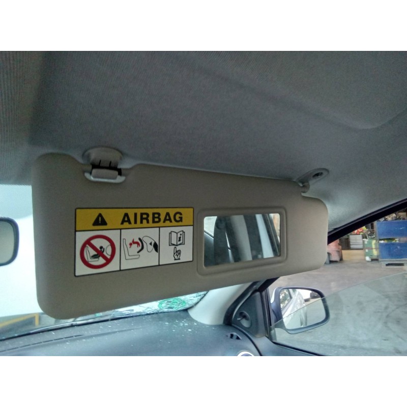 Recambio de parasol derecho para dacia sandero stepway ambiance referencia OEM IAM 964001901R 964005071R 964001213R
