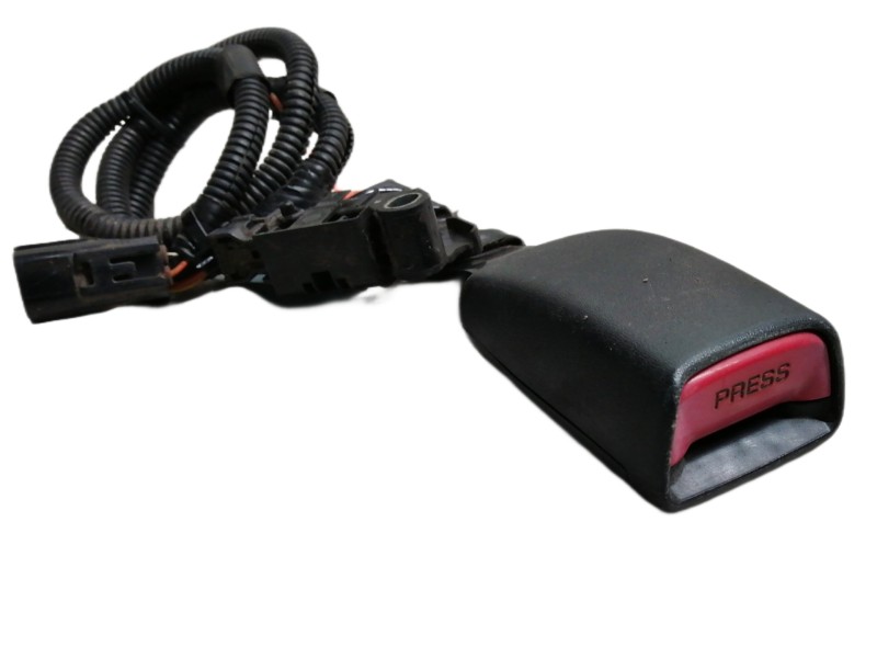 Recambio de enganche cinturon delantero izquierdo para lexus rx 300(mcu35) luxury referencia OEM IAM E067902 7323048071C0 