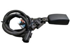 Recambio de enganche cinturon delantero izquierdo para lexus rx 300(mcu35) luxury referencia OEM IAM E067902 7323048071C0  2