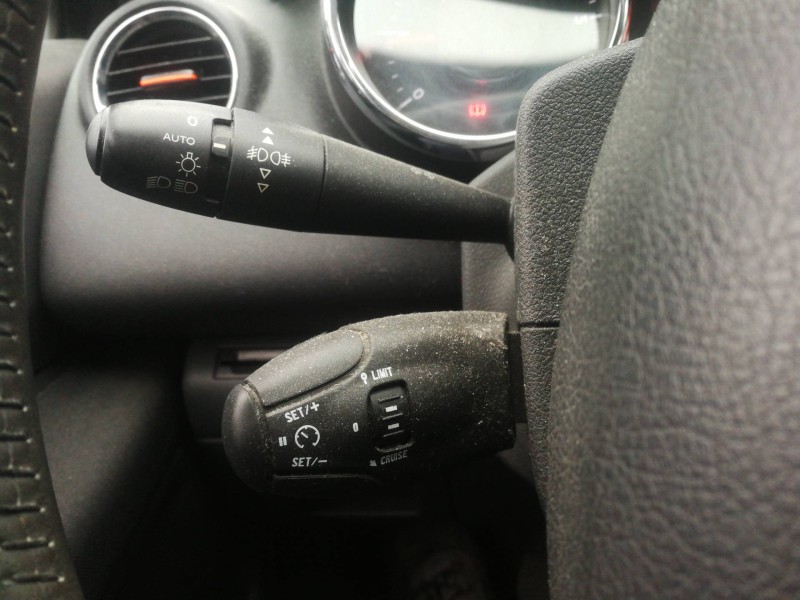 Recambio de mando multifuncion para peugeot 5008 premium referencia OEM IAM 96667320XT  