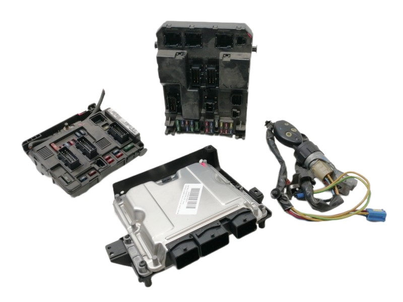 Recambio de centralita motor uce para citroën c5 berlina 2.0 hdi cat (rhz / dw10ated) referencia OEM IAM 0281011340 9640938680 9