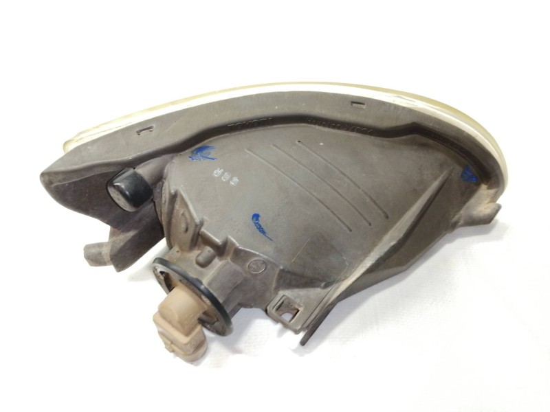 Recambio de faro antiniebla izquierdo para lexus rx 300(mcu35) luxury referencia OEM IAM 21216B  