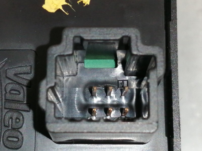 Recambio de warning para dacia sandero stepway ambiance referencia OEM IAM E3160601  