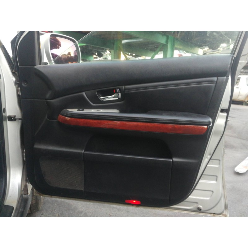 Recambio de guarnecido puerta delantera derecha para lexus rx 300(mcu35) luxury referencia OEM IAM 1B07020066 1B070200661 676104
