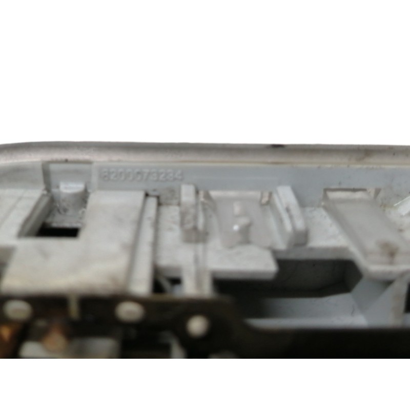 Recambio de luz interior para nissan qashqai+2 (jj10) acenta referencia OEM IAM 8200073234  