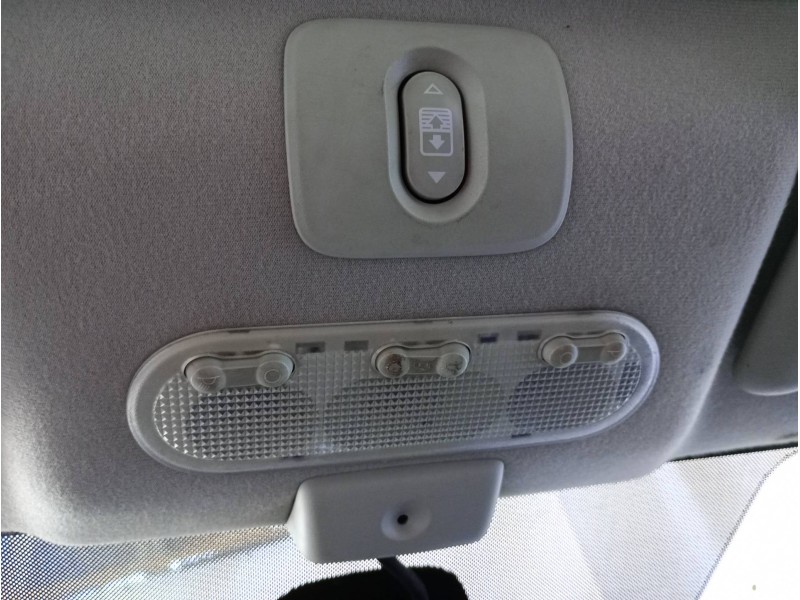 Recambio de luz interior para nissan qashqai+2 (jj10) acenta referencia OEM IAM 8200073234  