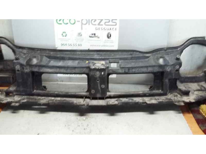 Recambio de panel frontal para opel vivaro combi 2.7t corto referencia OEM IAM 8200106571  