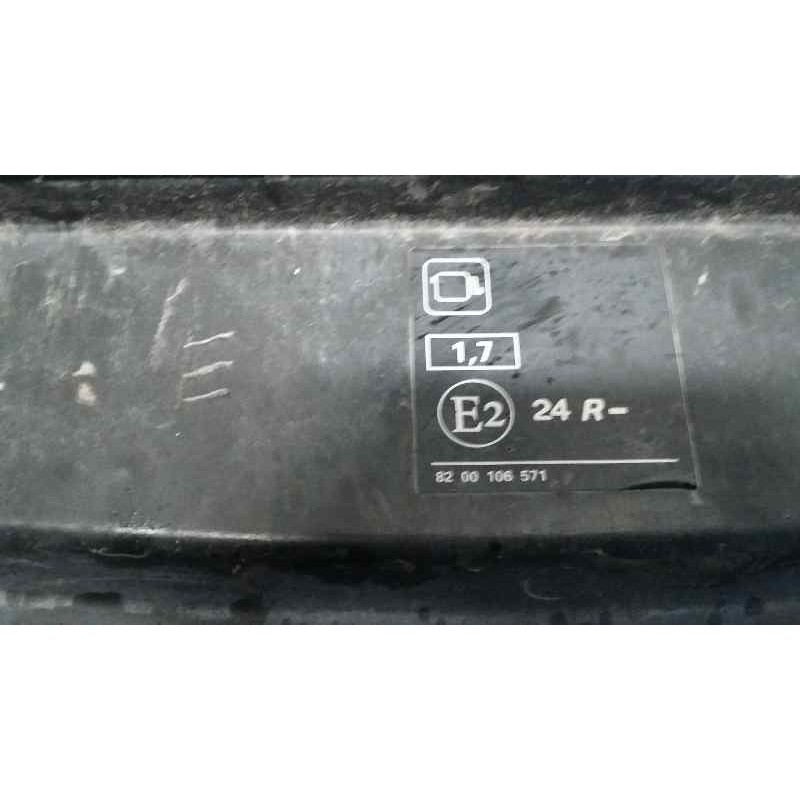 Recambio de panel frontal para opel vivaro combi 2.7t corto referencia OEM IAM 8200106571  