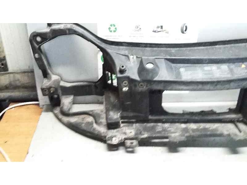 Recambio de panel frontal para opel vivaro combi 2.7t corto referencia OEM IAM 8200106571  