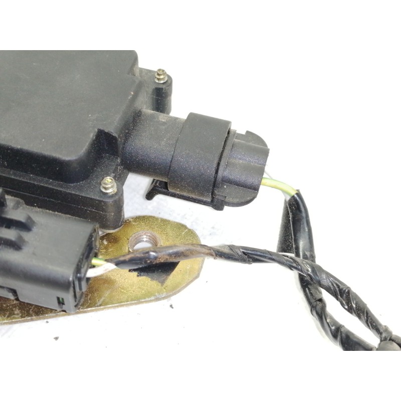 Recambio de cerradura puerta lateral derecha para peugeot 807 sr pack referencia OEM IAM   