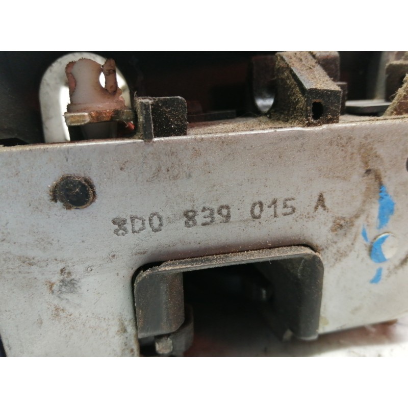 Recambio de cerradura puerta trasera izquierda para audi a4 berlina (b5) 1.9 tdi referencia OEM IAM 8D0839015A  