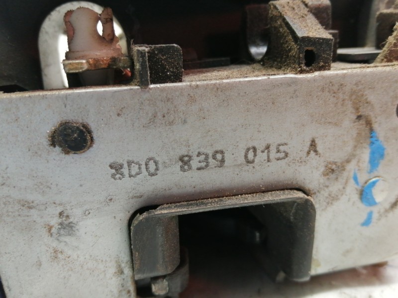 Recambio de cerradura puerta trasera izquierda para audi a4 berlina (b5) 1.9 tdi referencia OEM IAM 8D0839015A  