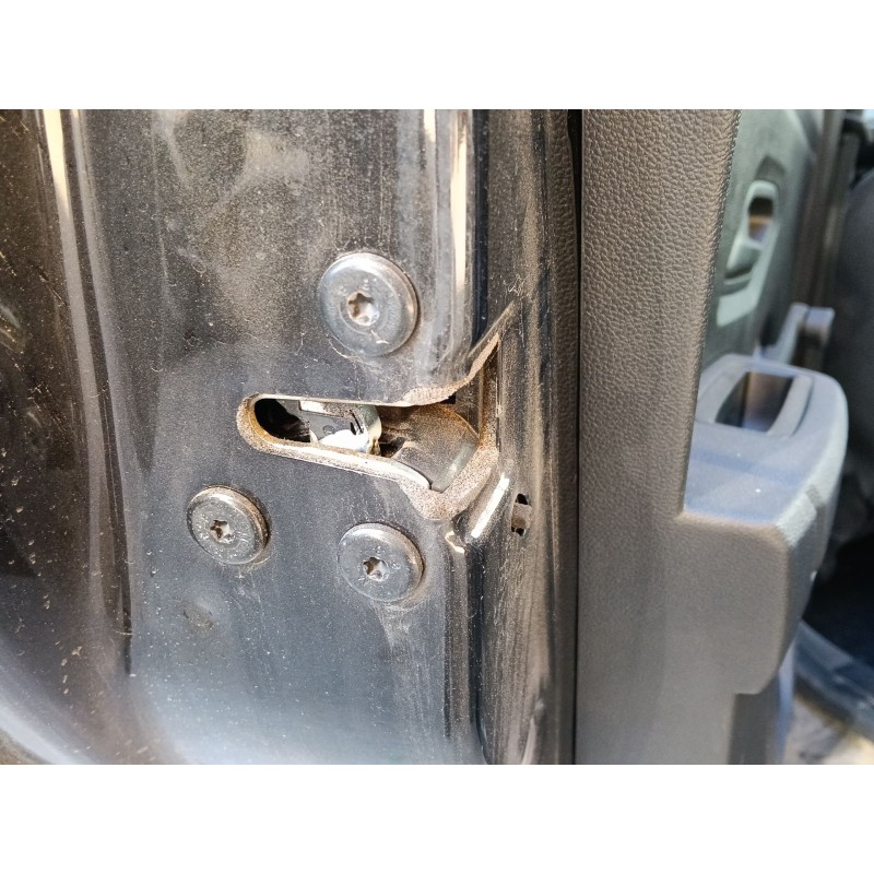 Recambio de cerradura puerta trasera izquierda para dacia sandero iii 1.0 tce 90 referencia OEM IAM 825033052R  