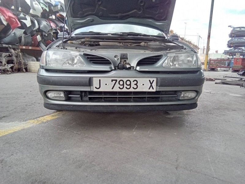 Recambio de paragolpes delantero para renault megane i classic (la0) 1.6e rn referencia OEM IAM   