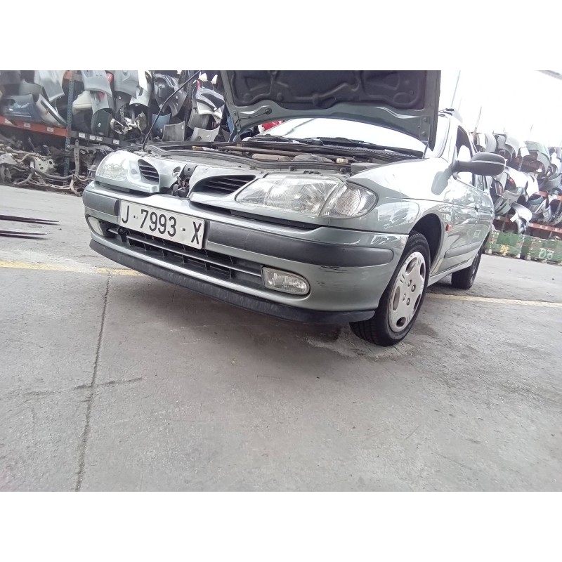 Recambio de paragolpes delantero para renault megane i classic (la0) 1.6e rn referencia OEM IAM   