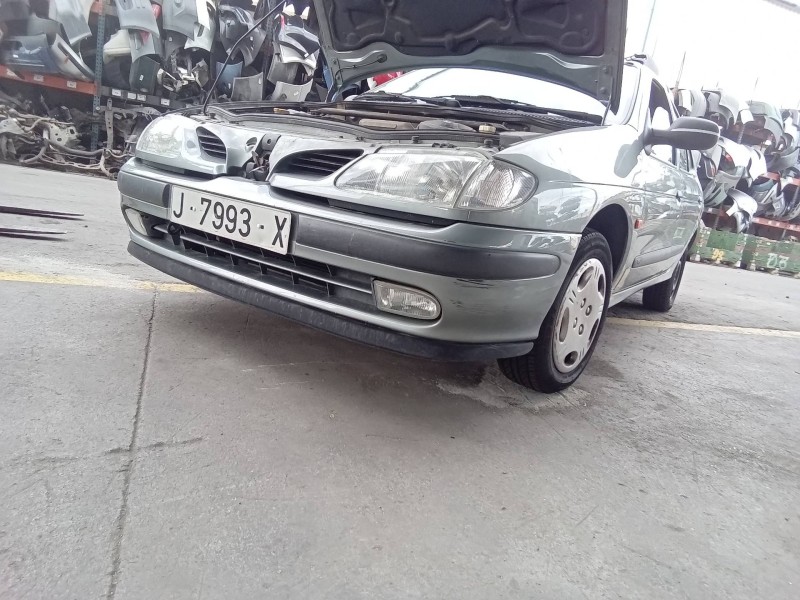 Recambio de paragolpes delantero para renault megane i classic (la0) 1.6e rn referencia OEM IAM   