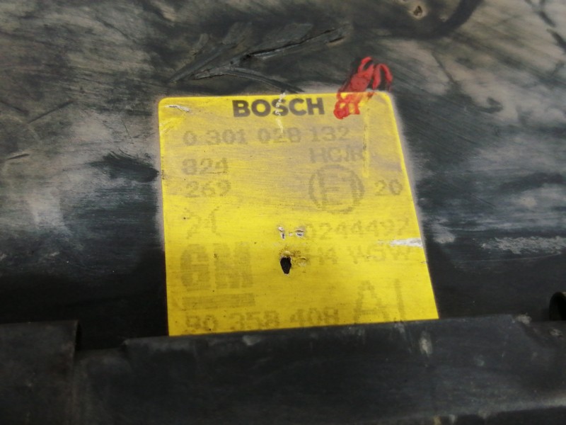 Recambio de faro derecho para opel vectra a cd referencia OEM IAM 0301028132  