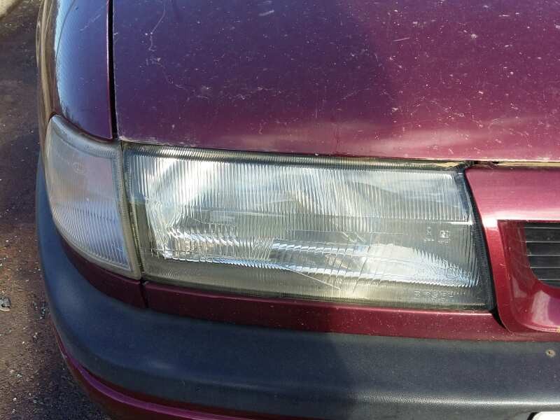 Recambio de faro derecho para opel vectra a cd referencia OEM IAM 0301028132  