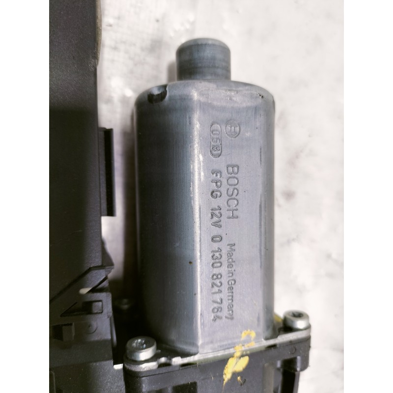 Recambio de elevalunas trasero derecho para volkswagen touareg (7la) tdi r5 referencia OEM IAM 7L0959794A 0130821764 ELECTRICO