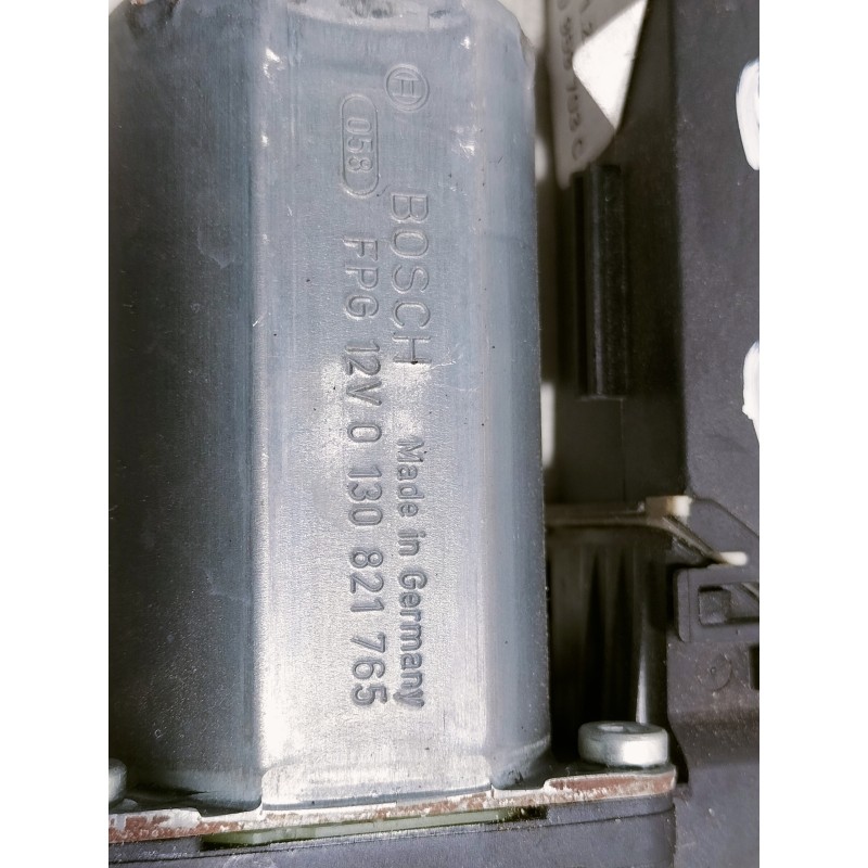 Recambio de elevalunas trasero izquierdo para volkswagen touareg (7la) tdi r5 referencia OEM IAM 7L0959795A 0130821765 ELECTRICO