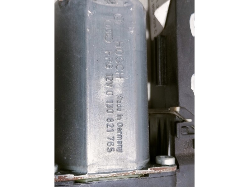 Recambio de elevalunas trasero izquierdo para volkswagen touareg (7la) tdi r5 referencia OEM IAM 7L0959795A 0130821765 ELECTRICO