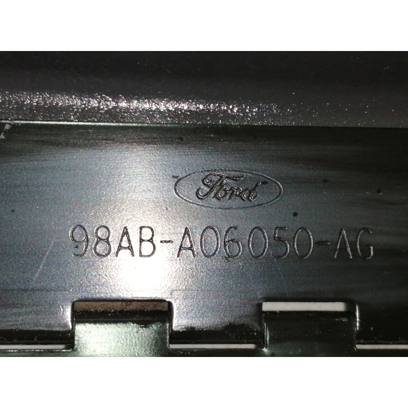 Recambio de guantera para ford focus berlina (cak) ghia referencia OEM IAM 98ABA06050  
