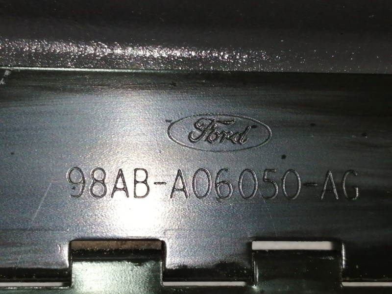 Recambio de guantera para ford focus berlina (cak) ghia referencia OEM IAM 98ABA06050  