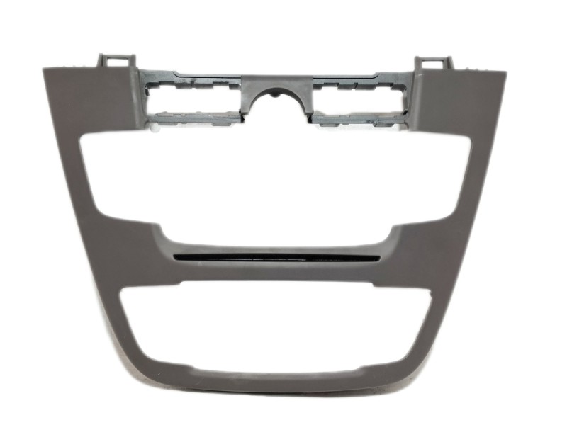 Recambio de moldura para opel insignia berlina cosmo referencia OEM IAM 13277908  