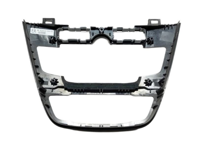 Recambio de moldura para opel insignia berlina cosmo referencia OEM IAM 13277908  