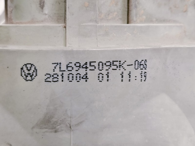 Recambio de piloto trasero izquierdo para volkswagen touareg (7la) tdi r5 referencia OEM IAM 7L6945095K  