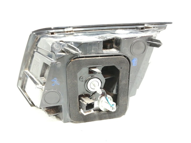 Recambio de piloto trasero izquierdo interior para peugeot 3008 active referencia OEM IAM 9810477880  