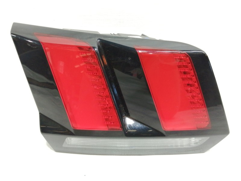 Recambio de piloto trasero izquierdo interior para peugeot 3008 active referencia OEM IAM 9810477880  