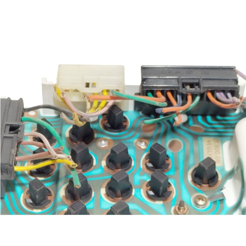 Recambio de cuadro instrumentos para renault rapid/express (f40) 1.3 rn familiar (f406) referencia OEM IAM   