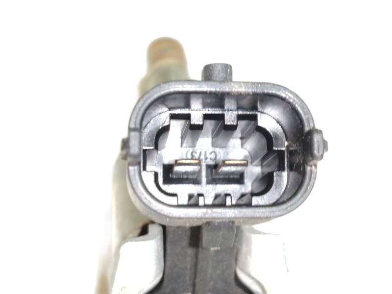 Recambio de inyector para peugeot 3008 gt line referencia OEM IAM 0261500295  