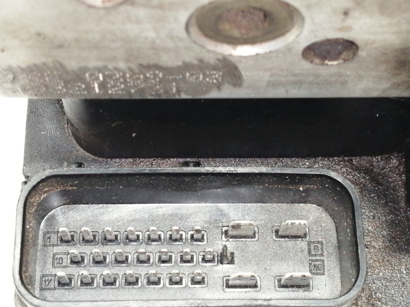 Recambio de abs para volkswagen golf iv berlina (1j1) 1.9 tdi referencia OEM IAM 1J0907379P  