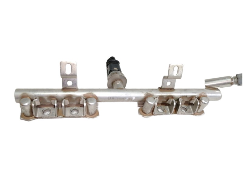 Recambio de rampa inyectora para peugeot 3008 gt line referencia OEM IAM 9675330380  