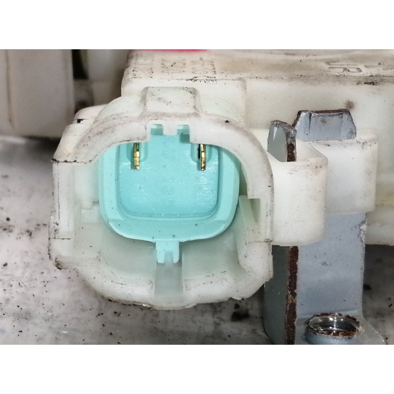 Recambio de cerradura puerta delantera derecha para nissan x-trail (t30) comfort referencia OEM IAM 80552AA20A 89A910 