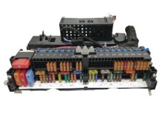 Recambio de caja reles / fusibles para bmw x3 (e83) 2.0d referencia OEM IAM 8364542 0074277535K / 0074277535 MR20060831 2