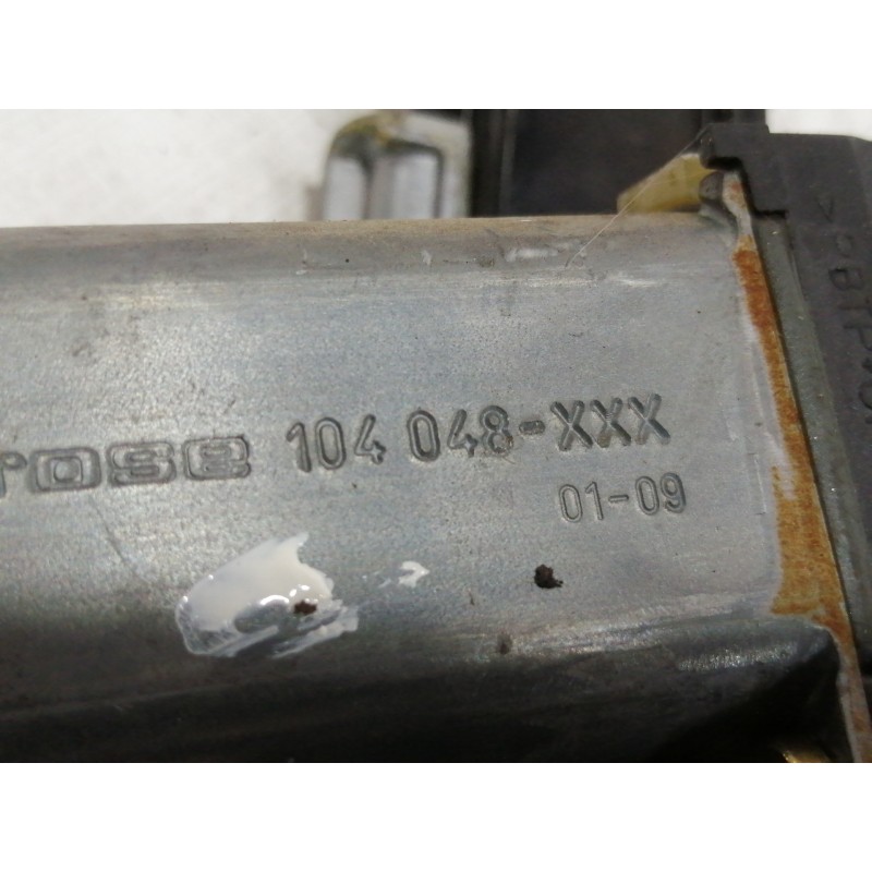 Recambio de elevalunas trasero izquierdo para mercedes-benz clase c (w203) berlina 200 cdi (203.004) referencia OEM IAM 104048XX